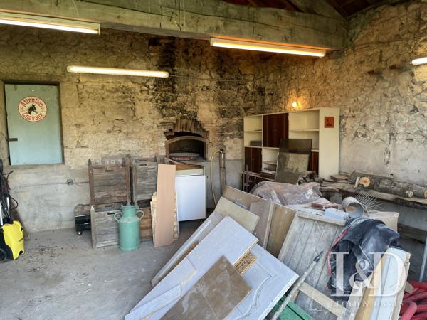 Propriété 355 m² habitables et  31 hectares de terrain