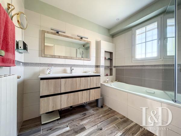 Royan : maison de type charentaise 107 m² + garage