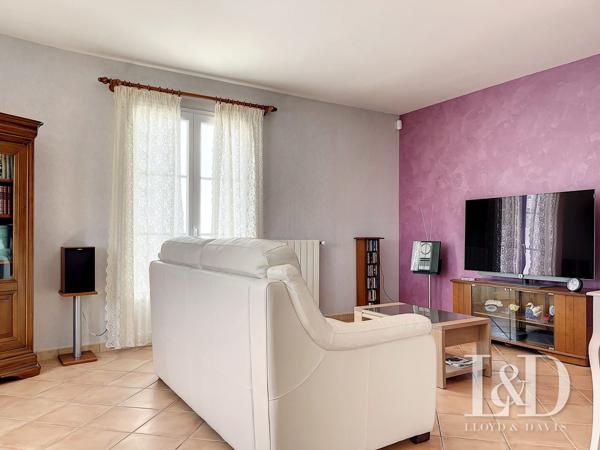 Royan : maison de type charentaise 107 m² + garage