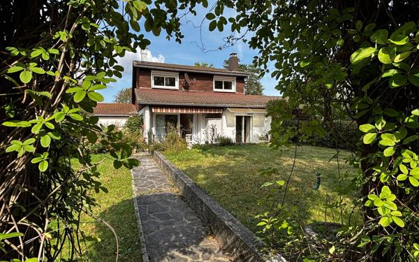 Maison à vendre    5 pièces •  Versonnex