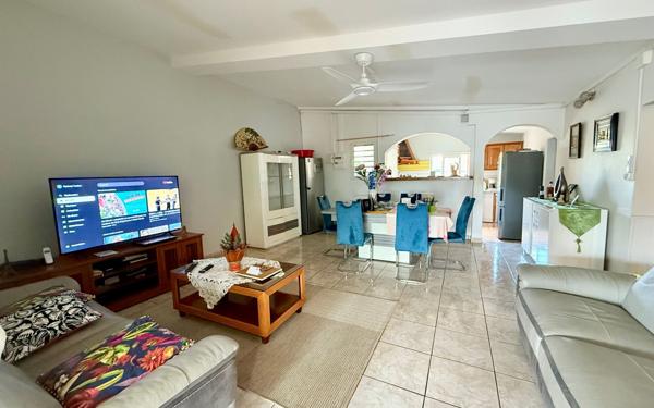 Maison à vendre    3 pièces •  Le Tampon