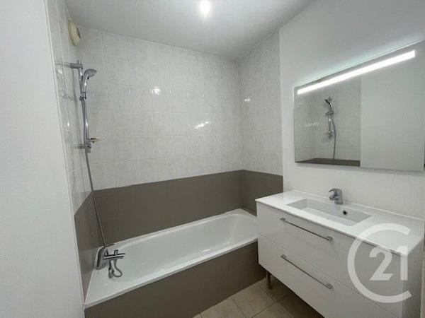 Appartement F4 à vendre  4 pièces - 81,60 m2 LA SEYNE SUR MER - 83