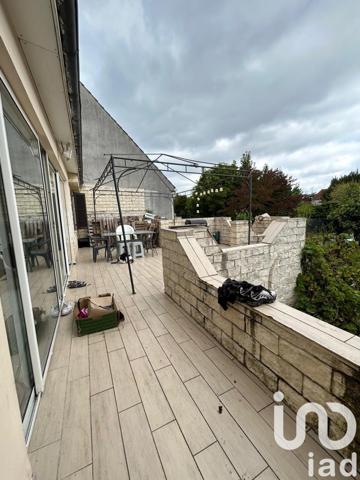 Pavillon 5 pièces de 185 m² à Garges-lès-Gonesse (95140)