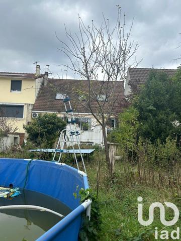 Pavillon 5 pièces de 185 m² à Garges-lès-Gonesse (95140)