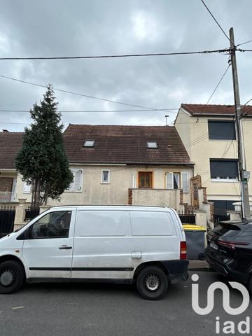 Pavillon 5 pièces de 185 m² à Garges-lès-Gonesse (95140)