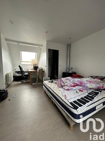 Pavillon 5 pièces de 185 m² à Garges-lès-Gonesse (95140)