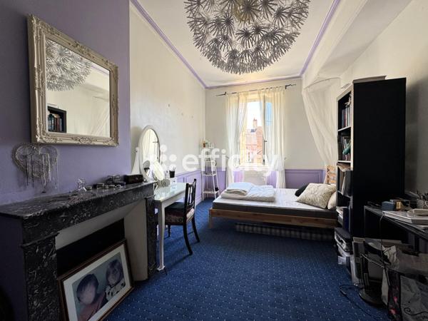 Maison 11 pièces - 250 m²