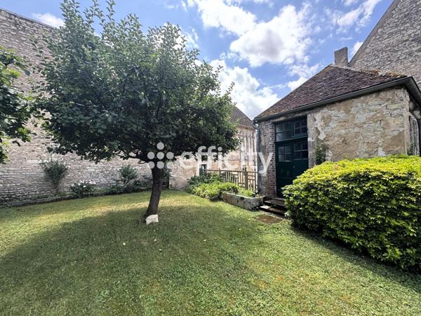 Maison 11 pièces - 250 m²