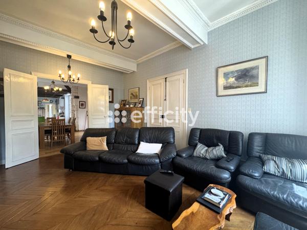 Maison 11 pièces - 250 m²