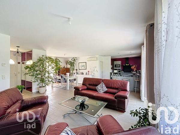 Maison à vendre 4 pièces 92 m² Saint-Seurin-sur-l'Isle