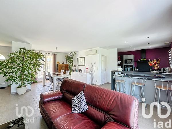 Maison à vendre 4 pièces 92 m² Saint-Seurin-sur-l'Isle