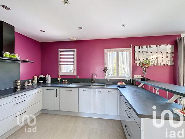 Maison à vendre 4 pièces 92 m² Saint-Seurin-sur-l'Isle