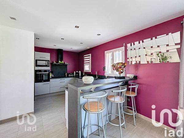 Maison à vendre 4 pièces 92 m² Saint-Seurin-sur-l'Isle