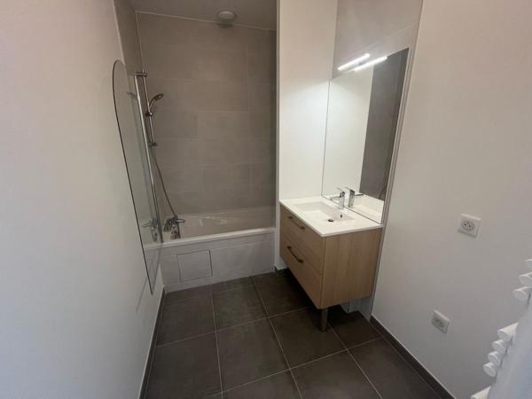 Location Appartement 3 pièces 59.2 m² - Versailles 78000