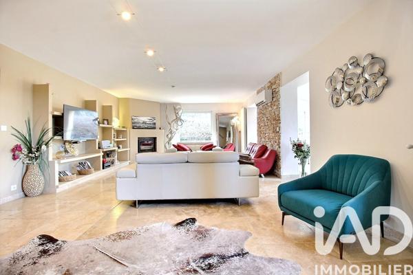 Maison à vendre 5 pièces 200 m² Auriol