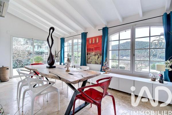 Maison à vendre 5 pièces 200 m² Auriol