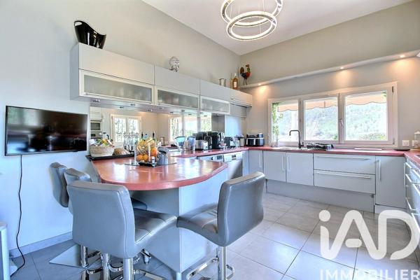 Maison à vendre 5 pièces 200 m² Auriol