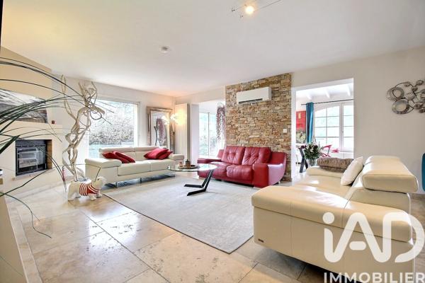 Maison à vendre 5 pièces 200 m² Auriol