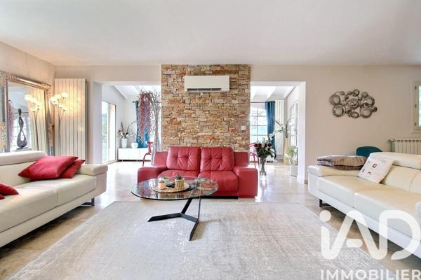Maison à vendre 5 pièces 200 m² Auriol