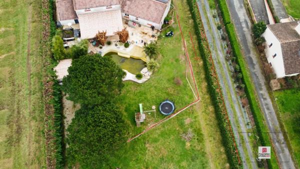 Joli terrain constructible à Calmont pour projet familial dans environnement calme