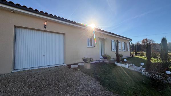 Maison récente à vendre 5 pièces 3 chambres jardin Proche LA ROCHEFOUCAULD EN ANGOUMOIS