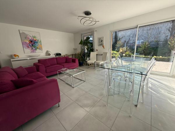 Maison récente à vendre 5 pièces 3 chambres jardin Proche LA ROCHEFOUCAULD EN ANGOUMOIS