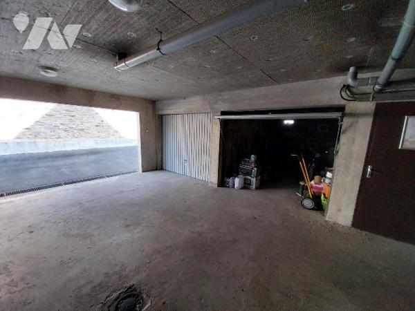 VITRE. Centre ville, à 2 pas des commerces/écoles et gare, charmant appartement de type 3 de 60...
