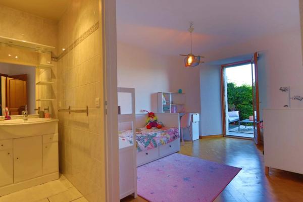 Appartement 5 pièces à Annecy-le-Vieux avec jardin – Confort familial dans un cadre verdoyant