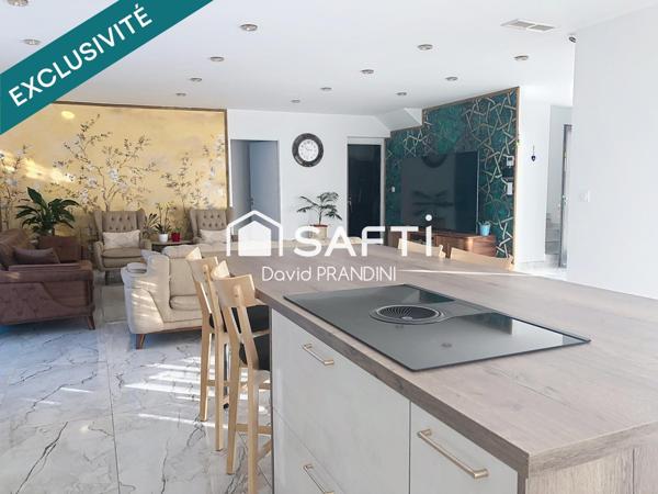 Maison contemporaine 4 chambres dont suite parentale +bureau , piscine, terrasses, garage.