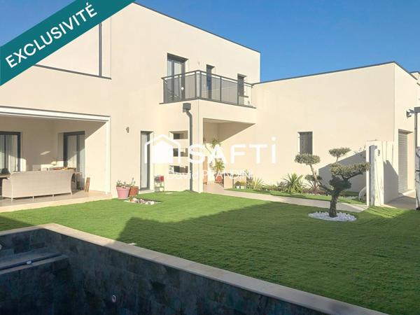 Maison contemporaine 4 chambres dont suite parentale +bureau , piscine, terrasses, garage.