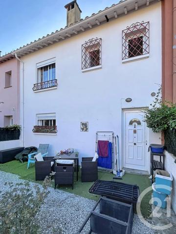 Maison à vendre  4 pièces - 74,48 m 2   CERET  - 66