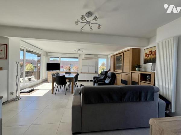 Exclusivité - A Cormontreuil, au sein d'une résidence de 2019 avec ascenseur, découvrez cet app...