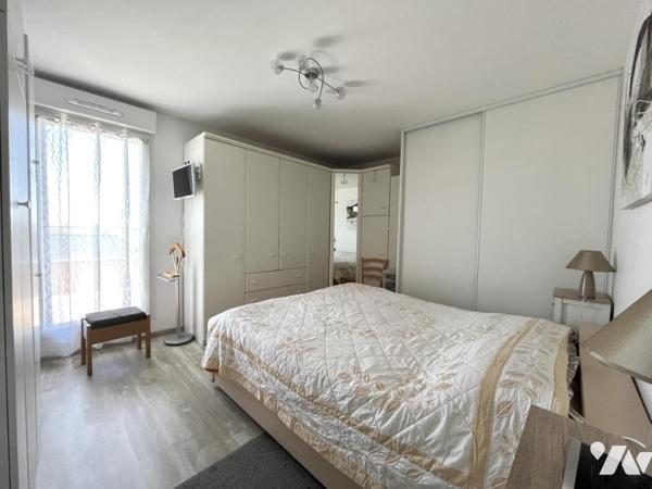 Exclusivité - A Cormontreuil, au sein d'une résidence de 2019 avec ascenseur, découvrez cet app...