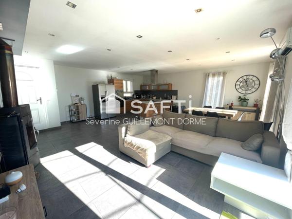 VILLA 5 CHAMBRES SUR MAGNIFIQUE TERRAIN AU CALME