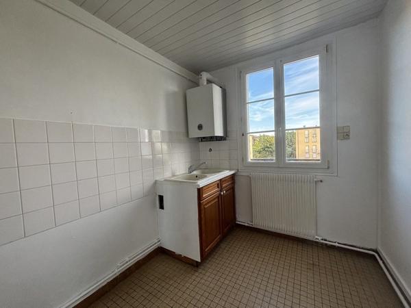 Appartement à vendre |  Saint-Florent-sur-Cher |  3 pièces | 58 m²