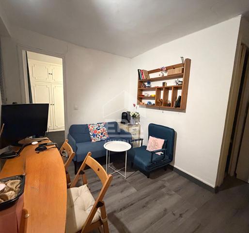 À vendre : Appartement 2 pièces à Paris - Secteur Commerce