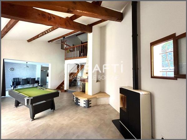 Belle villa sur sous sol avec piscine