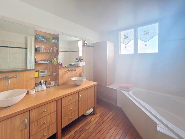 Grande maison familiale lumineuse