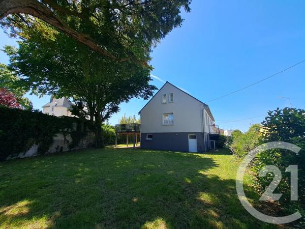 Maison à vendre  9 pièces - 220 m 2   ST SEBASTIEN SUR LOIRE  - 44