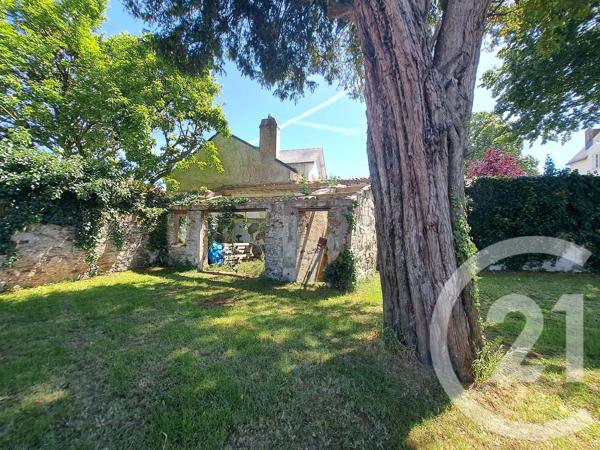 Maison à vendre  9 pièces - 220 m 2   ST SEBASTIEN SUR LOIRE  - 44