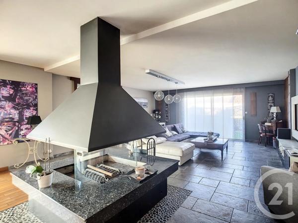 Maison à vendre  9 pièces - 220 m 2   ST SEBASTIEN SUR LOIRE  - 44
