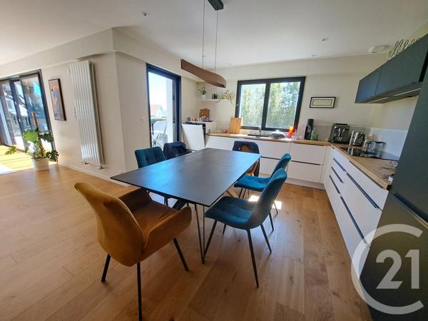 Maison à vendre  9 pièces - 220 m 2   ST SEBASTIEN SUR LOIRE  - 44
