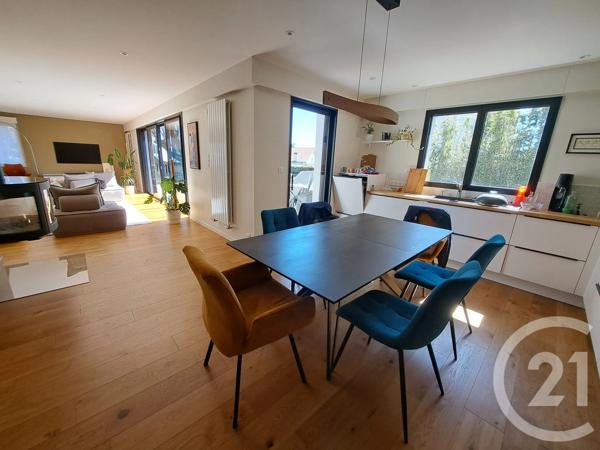 Maison à vendre  9 pièces - 220 m 2   ST SEBASTIEN SUR LOIRE  - 44