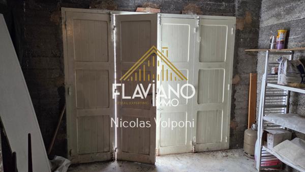 Le sauze (04400) Garage 22,5 m2