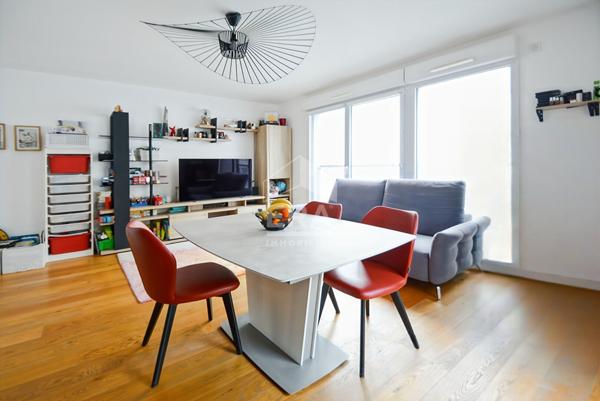 Appartement Issy Les Moulineaux 3 pièce(s) 67 m2, parking, résidence de 2018