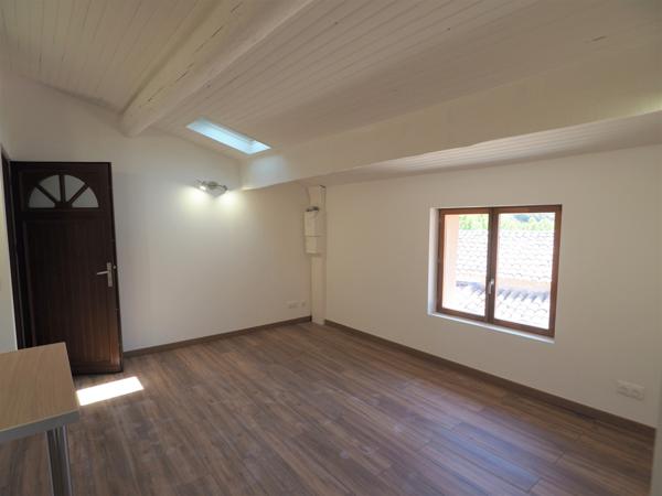 Bédoin (84410) T2 neuf à louer