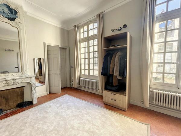 Appartement à vendre    3 pièces •  Avignon