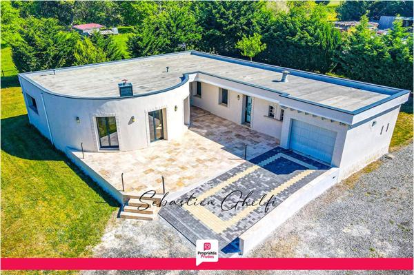 maison contemporaine de plain-pied avec 3 chambres- garage-beau terrain