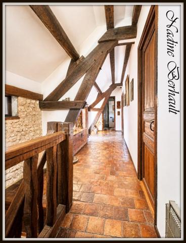 Maison à vendre 6 pièces  (45)Ferrières, Gare 10 mn Paris, 4 chambres, cave, cheminée, 6000 m² terrain arboré