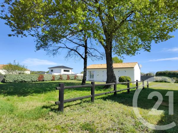 Maison à vendre  3 pièces - 86 m 2   BEAUVOIR SUR MER  - 85